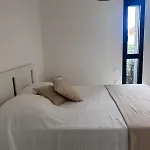 200 M From The Ocean, Surfing, Natural Pools *
